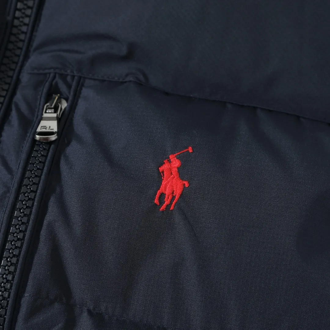 P490 #R51 Ralph Lauren winter new style for men and women, classic small logo waterproof pure down vest sleeveless official item number: RL14255 Full set of customized accessories, details determine success or failure.  - Accessories: Original hangtag, washed label + electroplated YK zipper logo, customized Laval Lauren zipper, full set of accessories - Same style for men and women. Color: Khaki, green, navy, black. Size: S M L